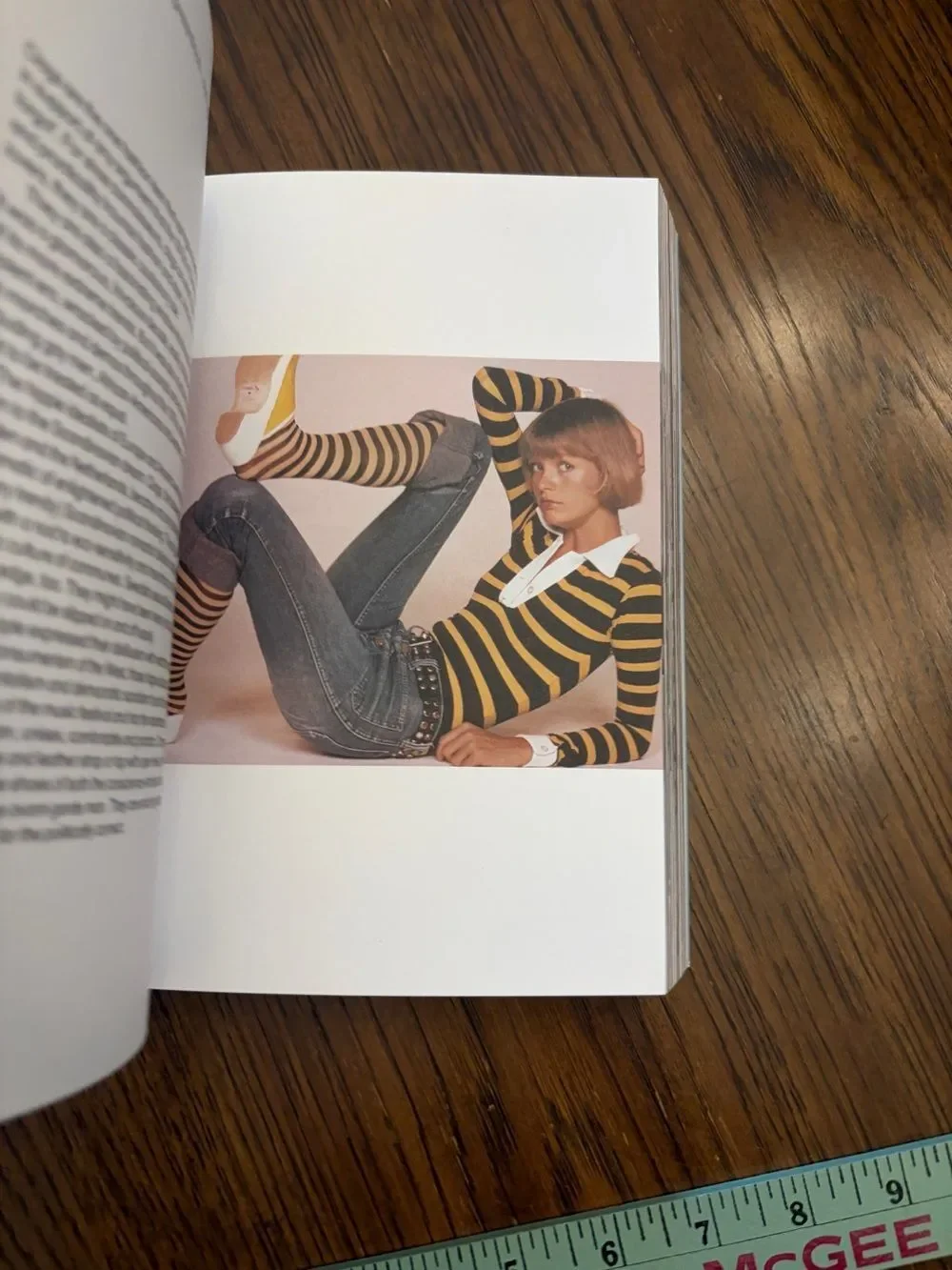 Fashion Evolution softcover  Book - modern fashion. Design museum. Paula Reed.